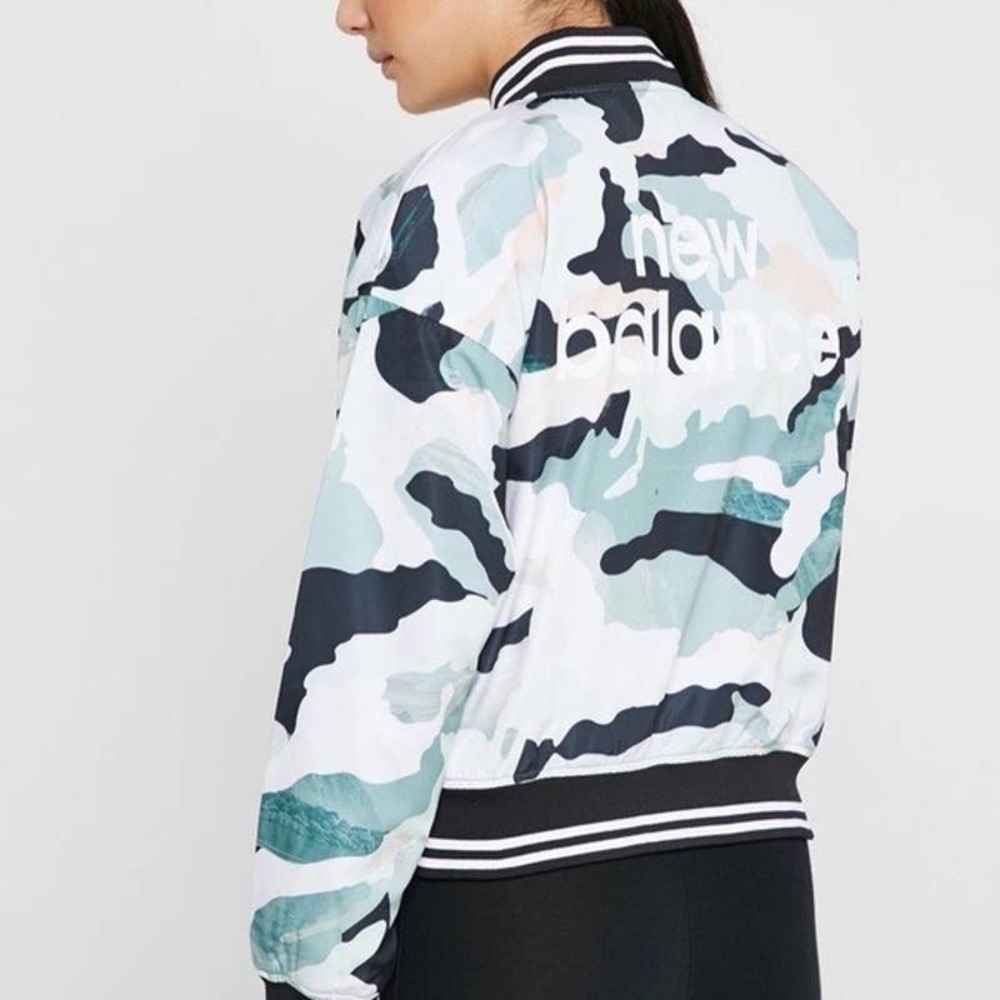 New Balance Women's Camouflage Essential Stadium Button Up Jacket Large